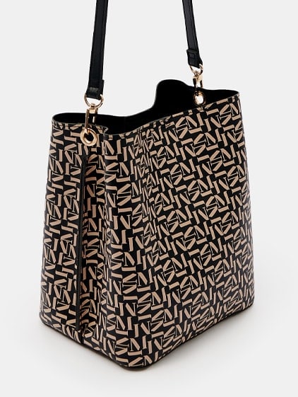 torebka typu tote bag w kolorze czarno-beżowym z długim, regulowanym paskiem na ramię