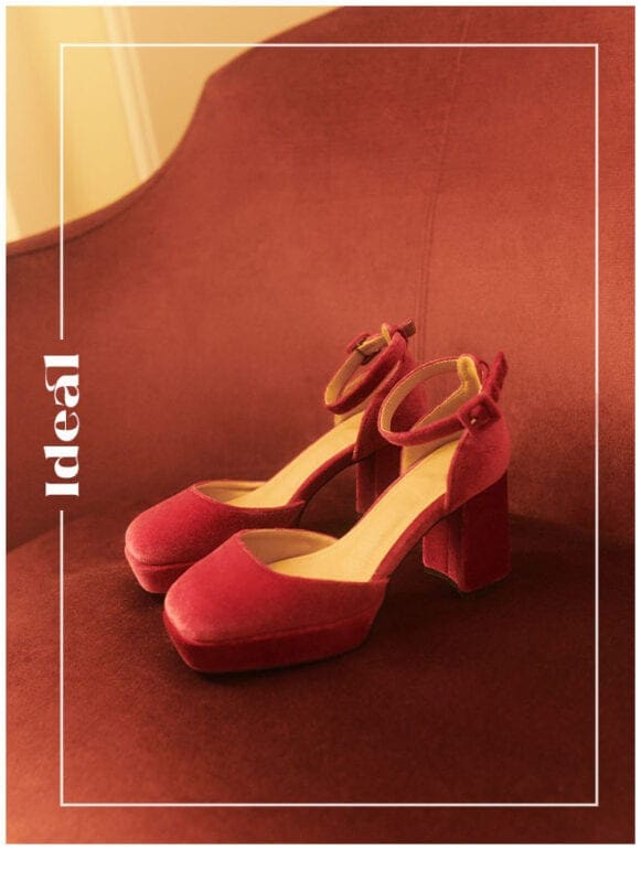 welurowe buty na platformie z zapięciem przy kostce - hit w trendach na sezon wiosna-lato