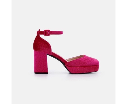 welurowe buty na obcasie