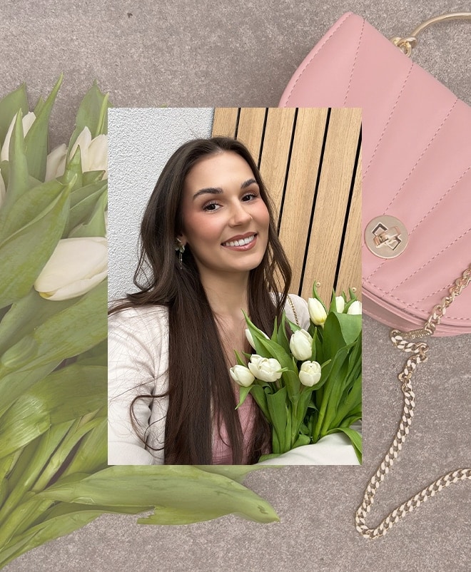 model zâmbitor cu flori