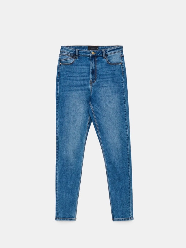Noutăți
Blugi skinny
139,99 RON
culoare - Albastru