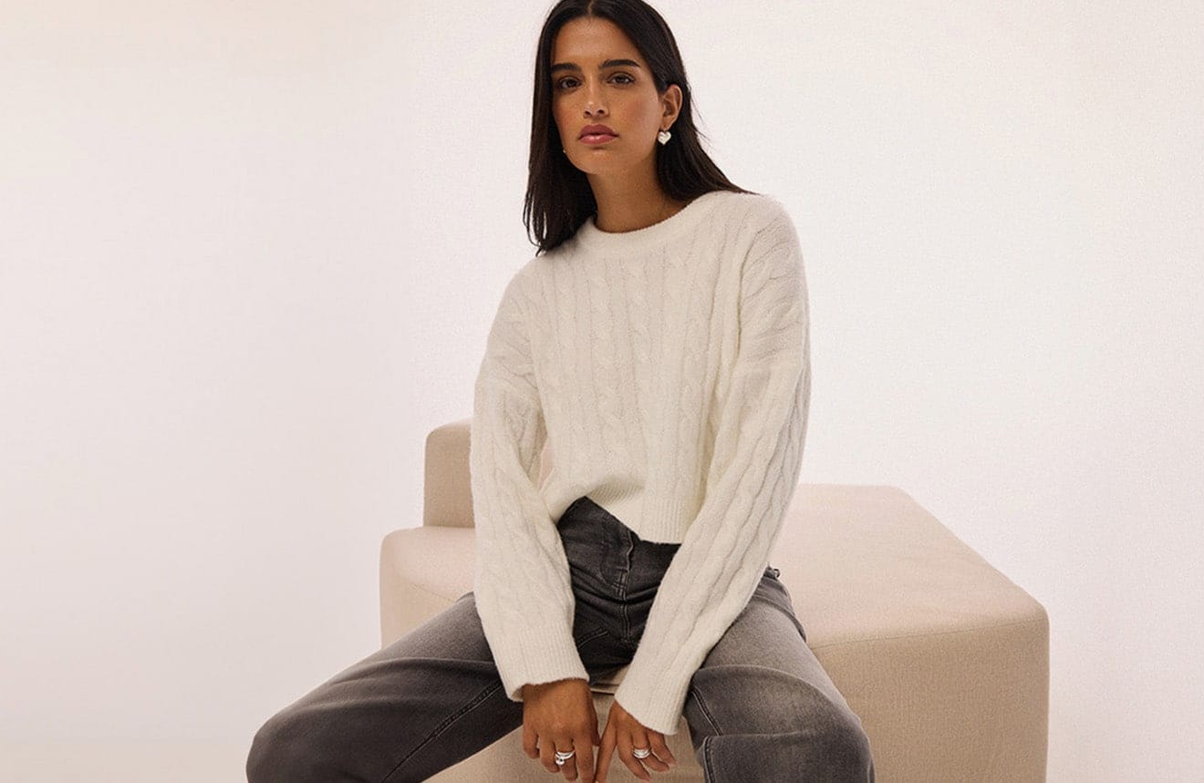 sweter oversize baner