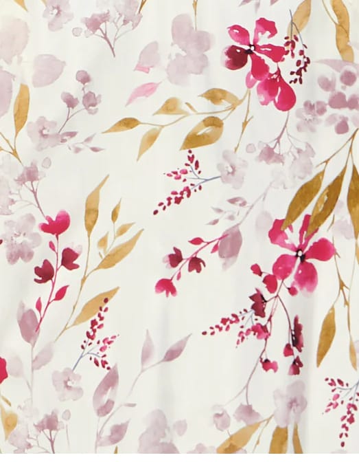 wzór kwiatowy piżam na lato