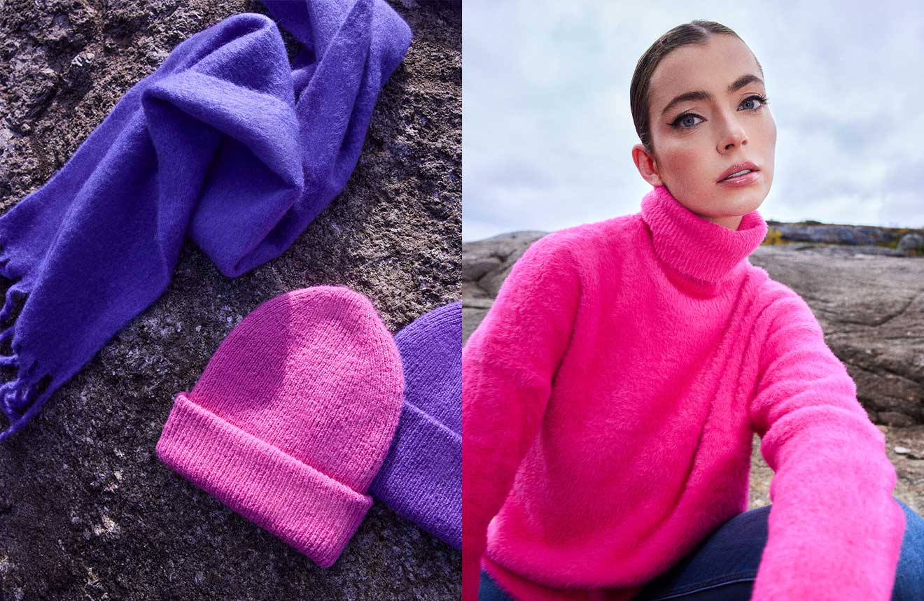 stylizacja z różowym golfem i fioletowy szalik z różową czapką typu beanie