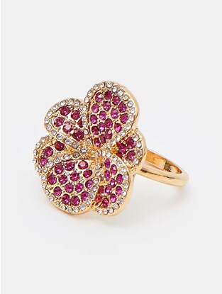 pierścionek z różowymi kryształkami w kształcie kwiatka
