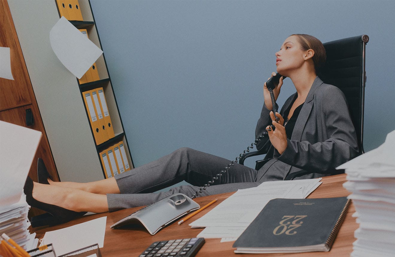 Tinute office: rochii, costume, salopete – creați- vezi!