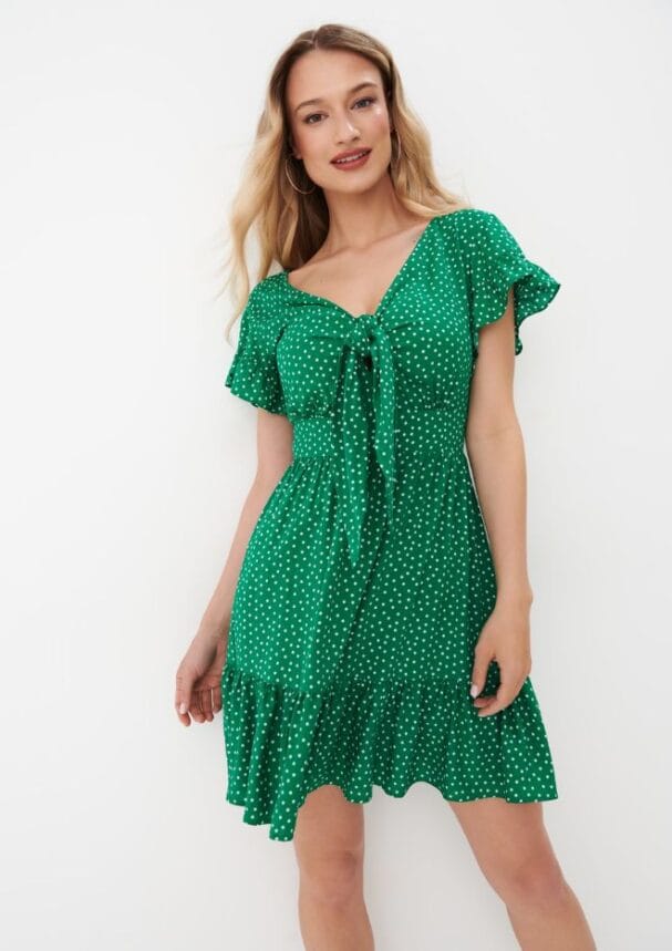 rochie mini verde cu puncte mici
