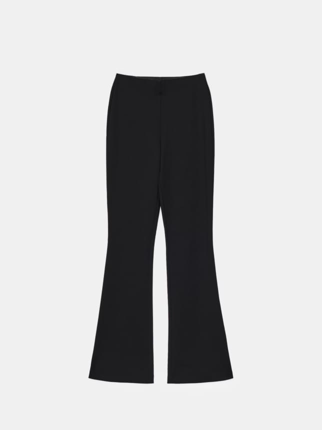 Pantaloni flare
