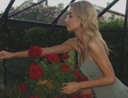 Przecenione sukienki MOHITO Ceny już od 29.99! Prosta zielona sukienka.