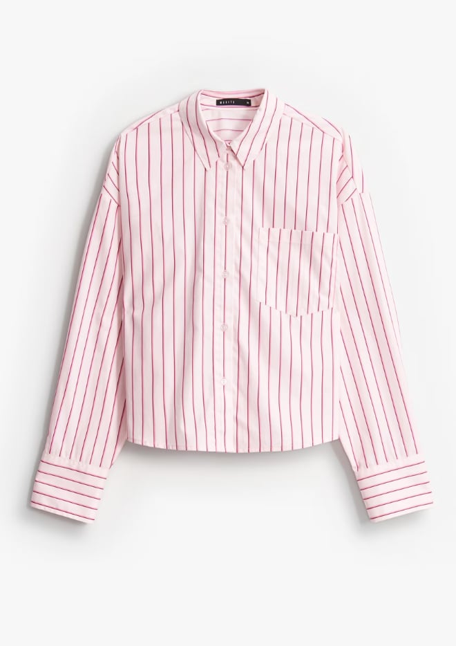 różowa koszula w paski