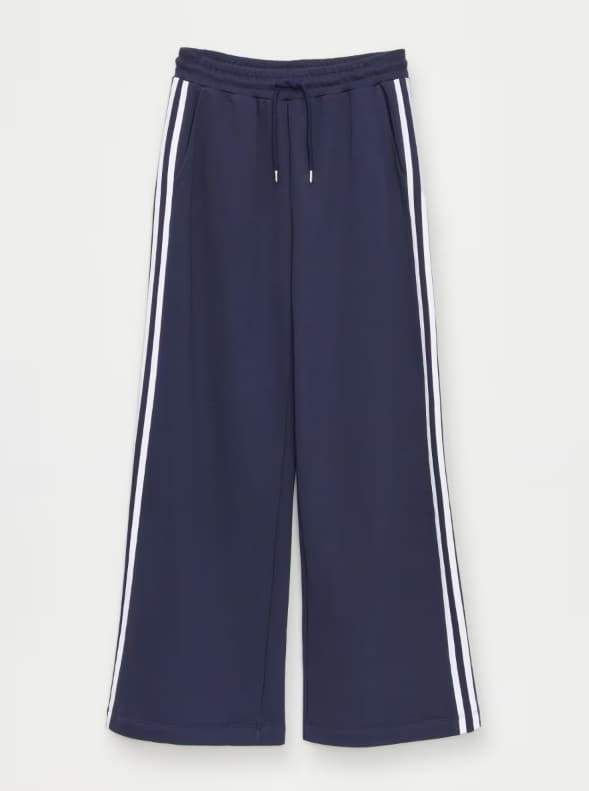 Granatowe spodnie dresowe
