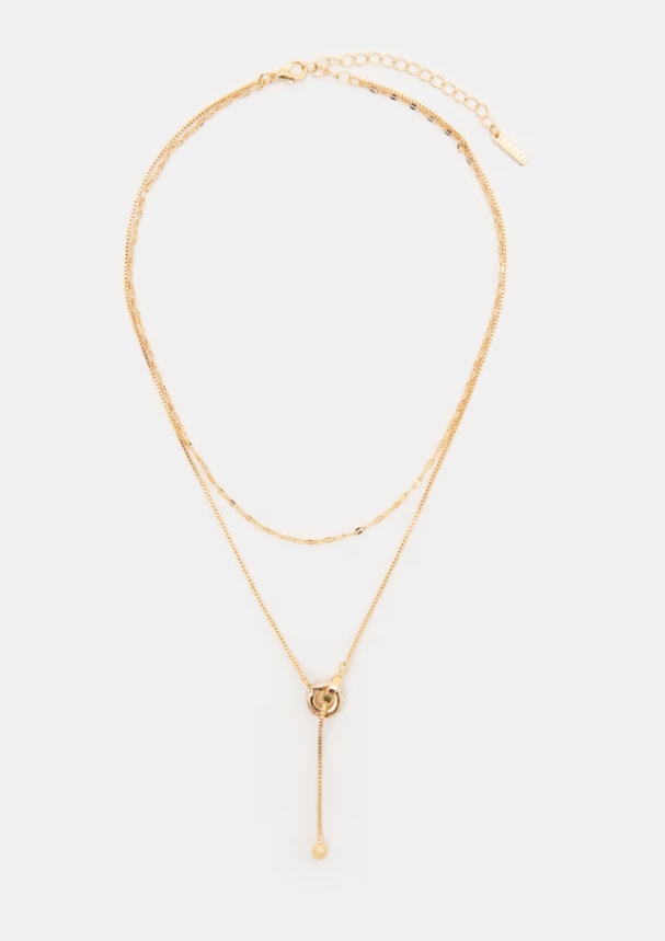 naszyjnik z zawieszką w złotym kolorze na każdą okazję