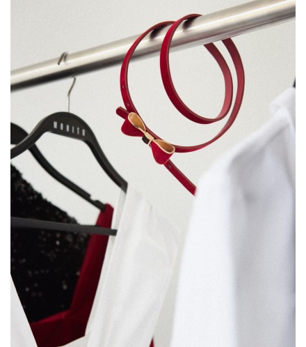 bordowy pasek z kokardką