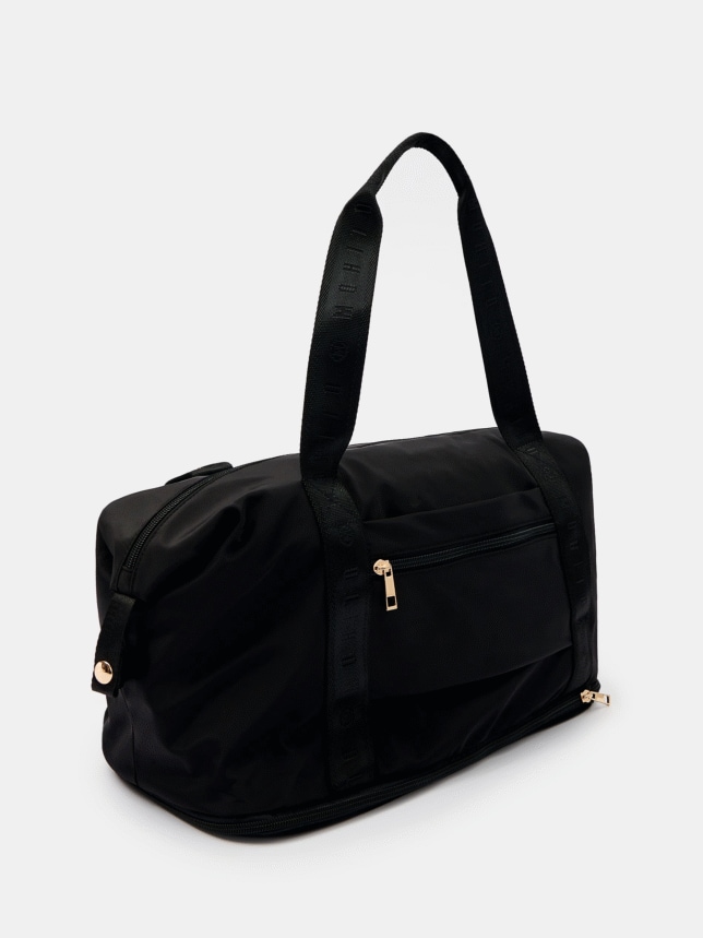 Bestseller
Geantă de călătorie
33 x 55 x 20 cm
165,99 RON
culoare - Negru