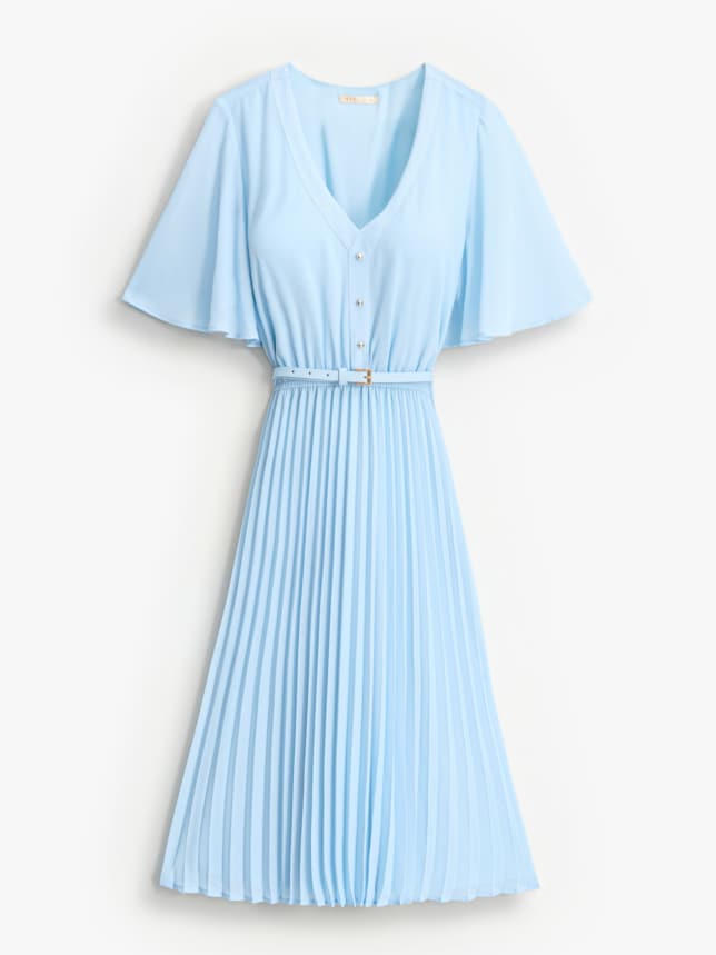 Plisowana sukienka o długości midi z krótkimi rękawami i paskiem - błękitna i idealna dla świadkowej na wesele.