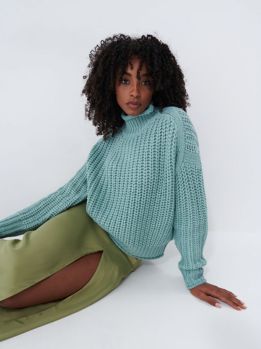 mint green pullover