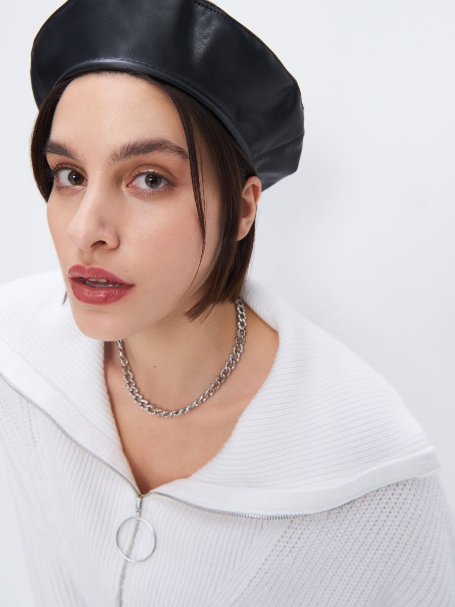 Faux fur beret, MOHITO, 8314D-99X